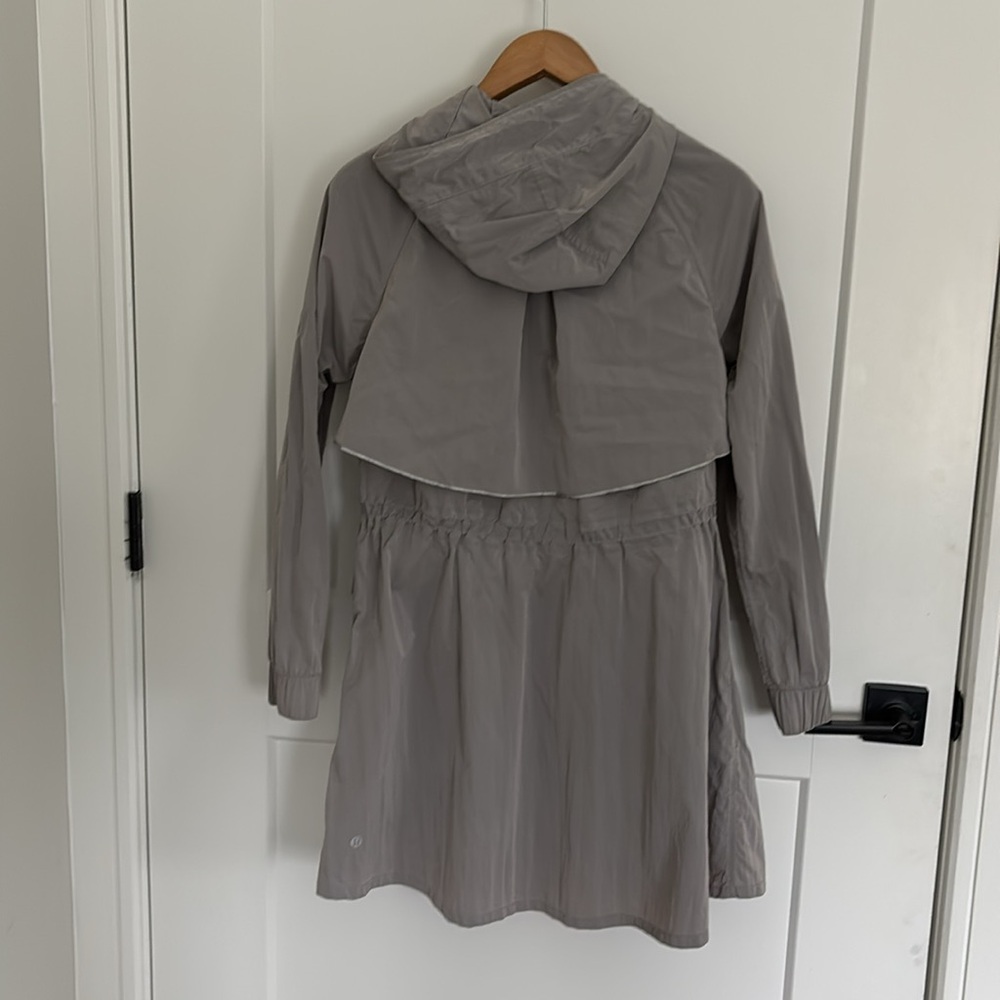 Lululemon Women’s Jacket - Picture 3 of 5